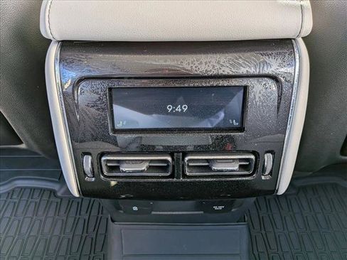 Used 2025 Lincoln Aviator Reserve w/ Luxury Package image 18