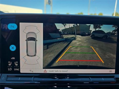 New 2026 Volkswagen Atlas SE image 22