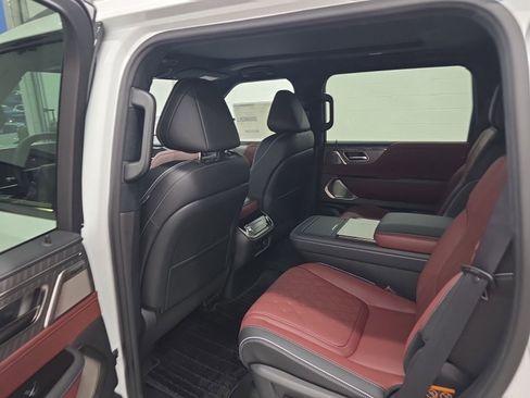 New 2026 INFINITI QX80 Autograph image 23