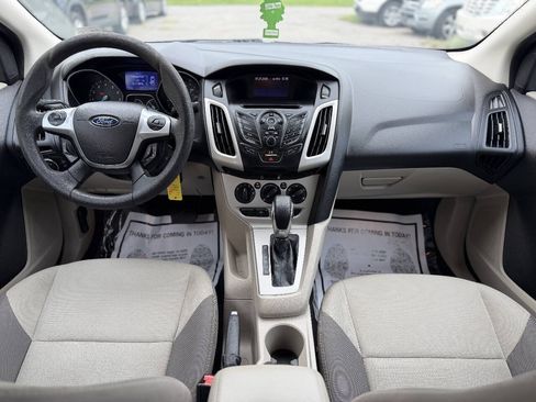 Used 2013 Ford Focus SE FWD image 15