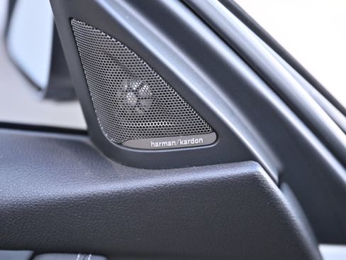 Used 2016 BMW M3 RWD image 31