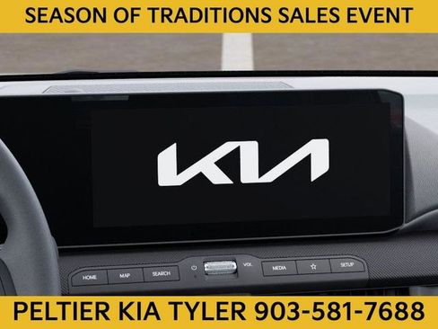 New 2025 Kia K4 LXS image 20