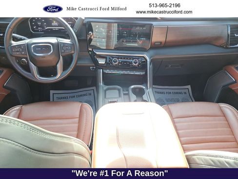 Used 2024 GMC Sierra 2500 Denali Ultimate w/ Max Trailering Package image 10