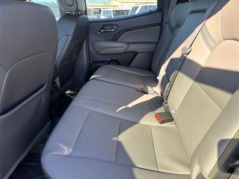 Used 2024 Chevrolet Colorado ZR2 w/ ZR2 Convenience Package III image 28