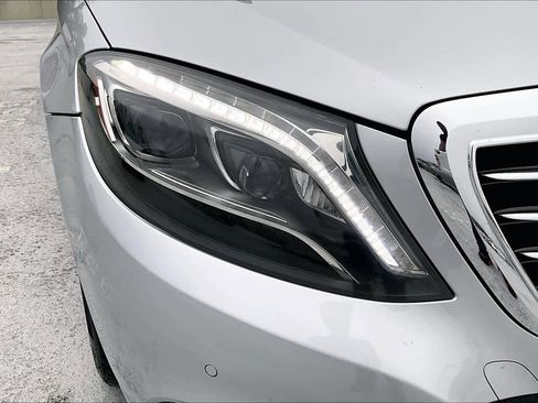 Used 2014 Mercedes-Benz S 550 Sedan image 26