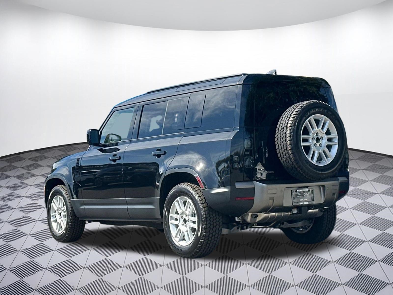 New 2026 Land Rover Defender 110 S AWD/4WD image 3