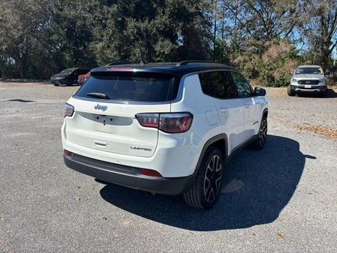 Used 2018 Jeep Compass Limited w/ Navigation Group image 3