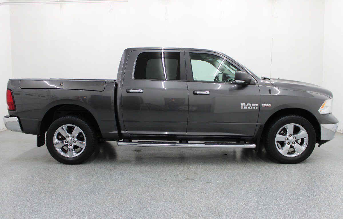 Used 2017 RAM 1500 Big Horn AWD/4WD image 2