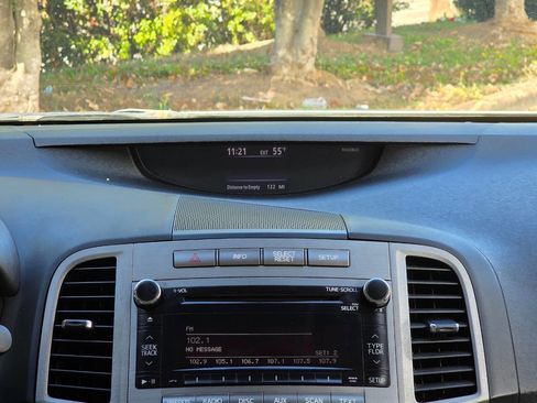 Used 2010 Toyota Venza image 20