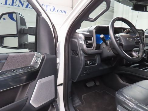 Used 2025 Ford F250 Platinum image 60