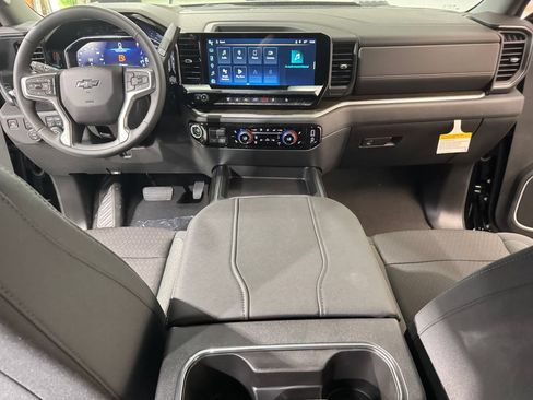 New 2026 Chevrolet Silverado 2500 LT w/ Trail Boss Package AWD/4WD image 15