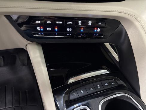 Used 2023 Buick Envision Avenir AWD/4WD image 20