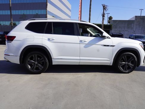 Used 2022 Volkswagen Atlas SEL R-Line AWD/4WD image 3