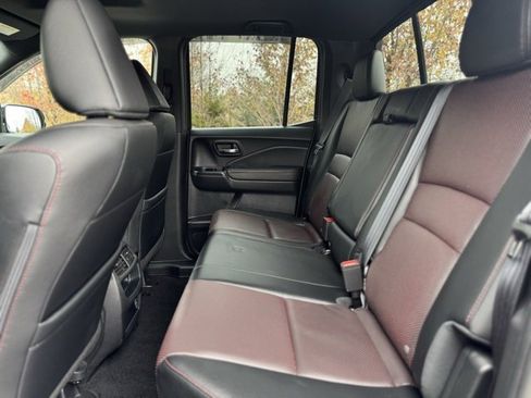 Used 2020 Honda Ridgeline Black Edition image 10