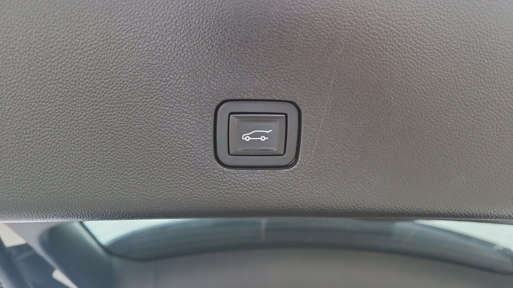 Used 2018 Chevrolet Traverse LT AWD/4WD image 12