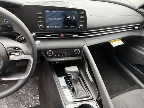 New 2026 Hyundai Elantra Blue image 27