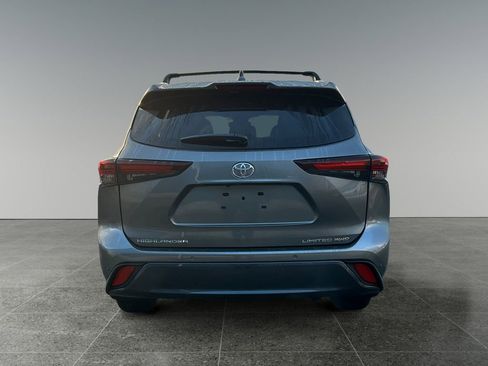 Used 2025 Toyota Highlander Limited image 6