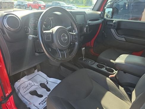 Used 2018 Jeep Wrangler Unlimited Sport w/ Connectivity Group AWD/4WD image 7