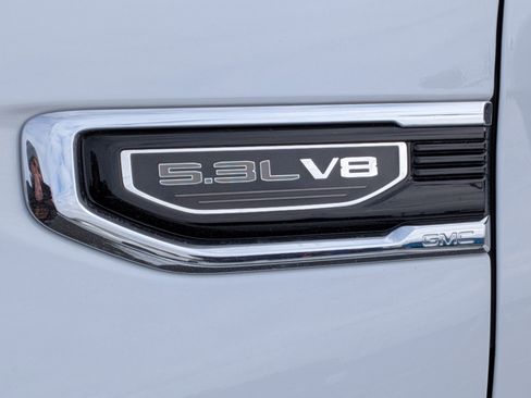 Used 2025 GMC Sierra 1500 SLE image 28