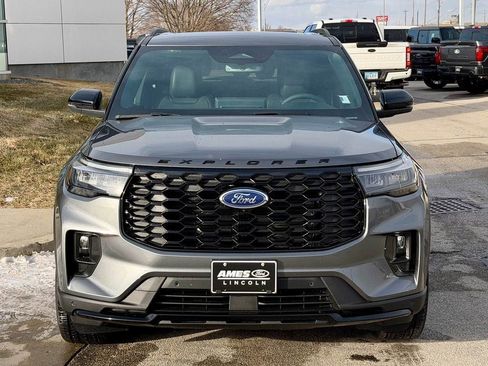 New 2026 Ford Explorer ST-Line w/ ST-Line Street Pack image 7