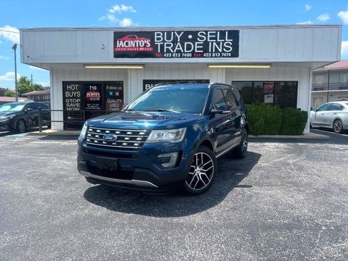 Used 2016 Ford Explorer XLT w/ Equipment Group 202A AWD/4WD image 47