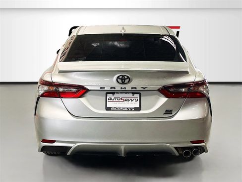 Used 2023 Toyota Camry SE image 6
