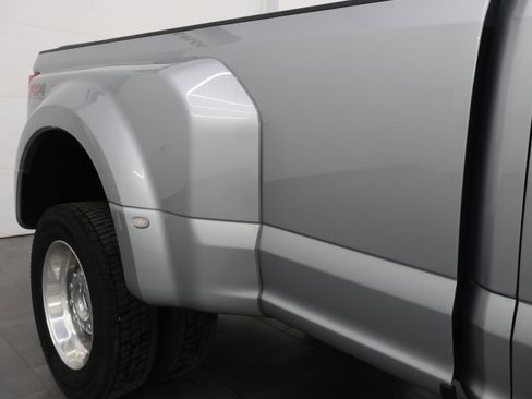 Used 2022 Ford F450 Lariat w/ Lariat Ultimate Package AWD/4WD image 28