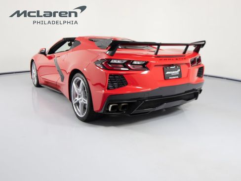 Used 2021 Chevrolet Corvette Stingray Preferred Cpe w/ Engine Appearance Package RWD image 10