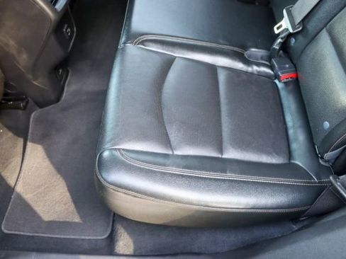 Used 2021 GMC Terrain SLT image 17