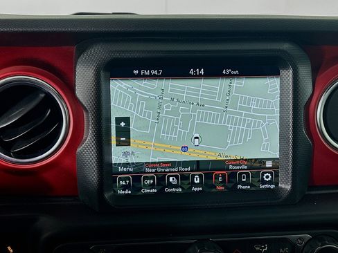 Used 2023 Jeep Gladiator Rubicon w/ Trailer Tow Package image 21