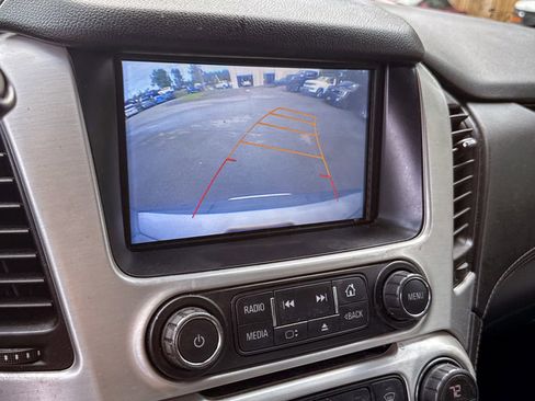 Used 2017 GMC Yukon XL SLT w/ Open Road Package image 29