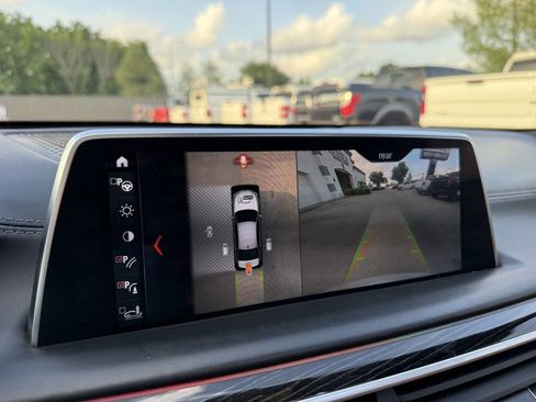 Used 2018 BMW M760i xDrive AWD/4WD image 29