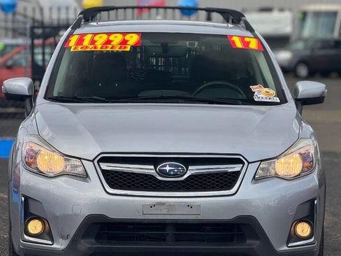 Used 2017 Subaru Crosstrek 2.0i Limited AWD/4WD image 2