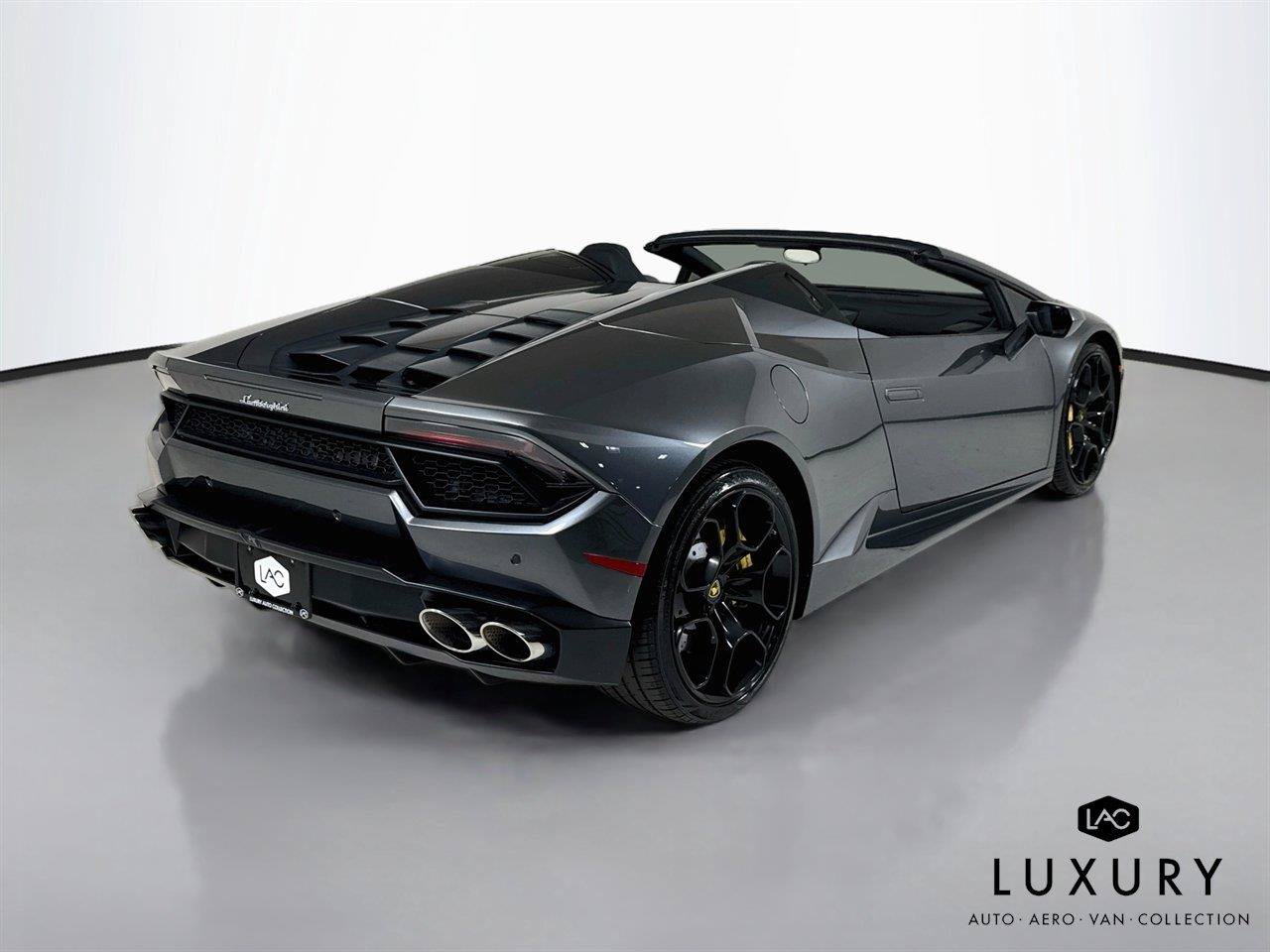 Used 2017 Lamborghini Huracan LP 580-2 RWD image 5