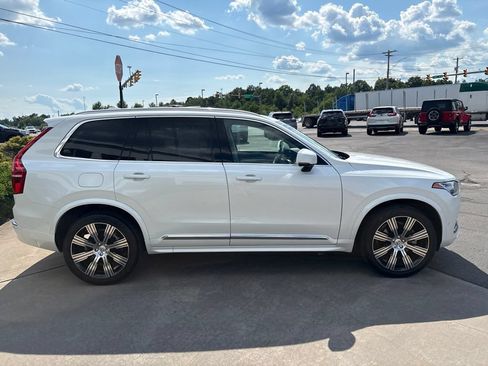 Certified 2024 Volvo XC90 B6 Ultimate w/ Lounge Package AWD/4WD image 5