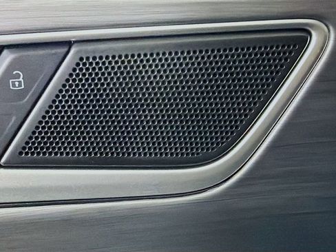 Used 2025 Volkswagen Atlas Cross Sport SE image 22