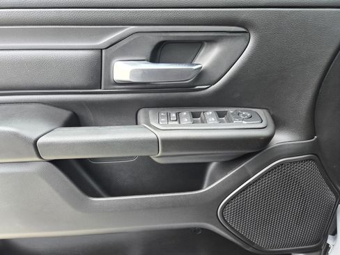 New 2026 RAM 1500 Express AWD/4WD image 18