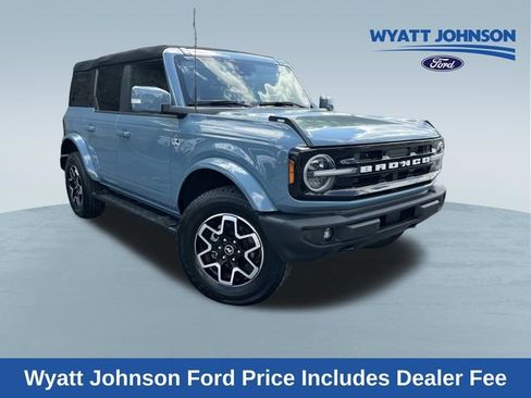 Used 2023 Ford Bronco Outer Banks AWD/4WD image 1