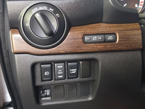 Used 2019 Nissan Titan Platinum Reserve w/ Platinum Utility Package AWD/4WD image 41