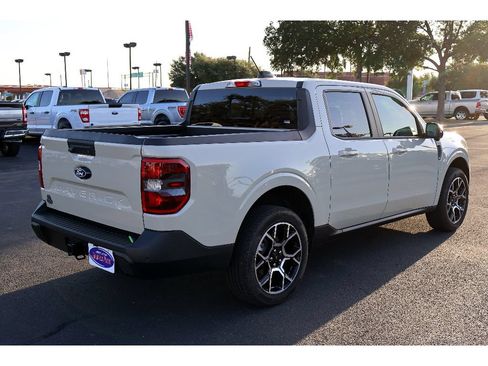 Used 2025 Ford Maverick Lariat AWD/4WD image 14