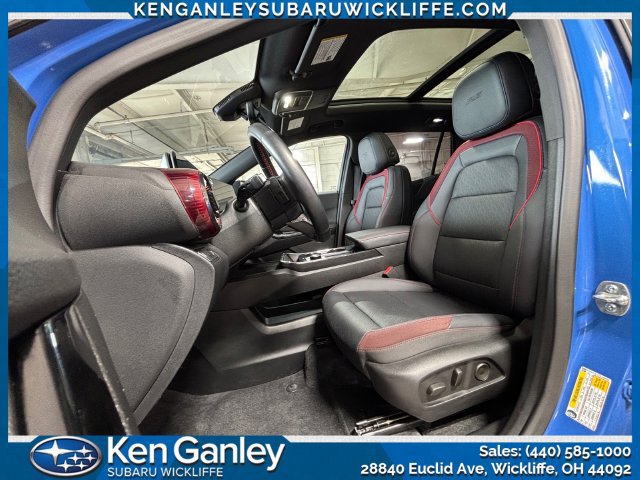 Used 2025 Chevrolet Equinox RS w/ Safety and Technology Package FWD image 11