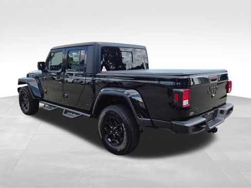 Used 2022 Jeep Gladiator Sport AWD/4WD image 5