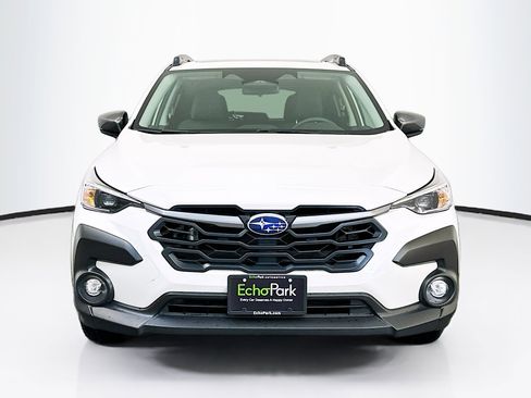 Used 2024 Subaru Crosstrek 2.0i Premium image 2