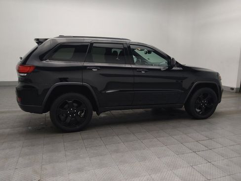 Used 2019 Jeep Grand Cherokee Laredo image 10