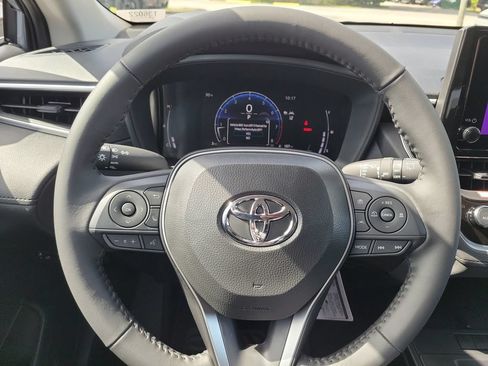 New 2026 Toyota Corolla Cross LE FWD image 8