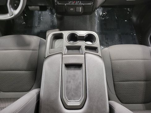 Certified 2020 Chevrolet Silverado 1500 Custom w/ Custom Convenience Package AWD/4WD image 16