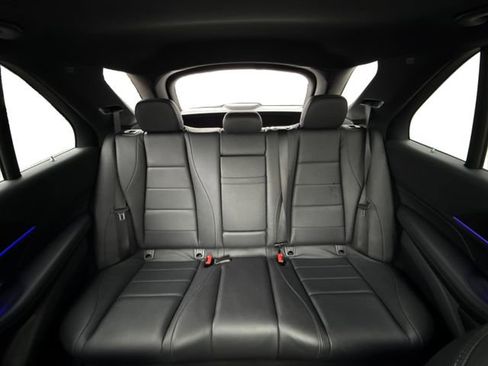 Used 2021 Mercedes-Benz GLE 350 4MATIC w/ Premium Package image 16