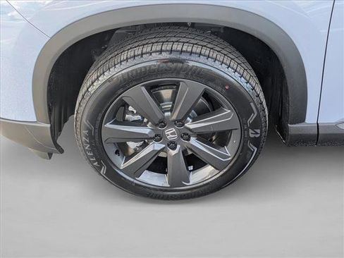 New 2026 Honda Pilot Sport image 9