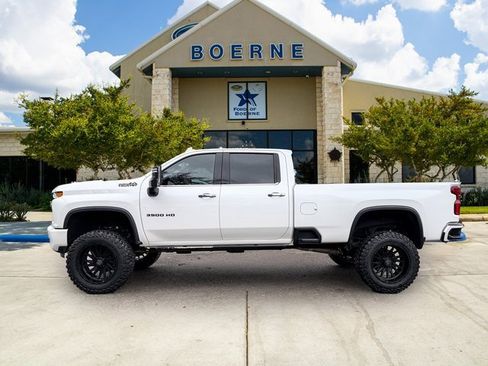 Used 2022 Chevrolet Silverado 3500 High Country w/ LPO, Hitch Package image 2