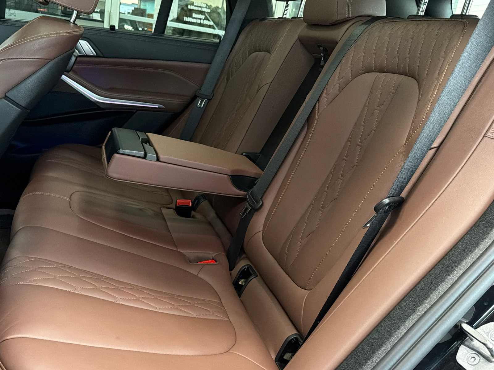 Used 2022 BMW X5 xDrive40i w/ M Sport Package AWD/4WD image 21